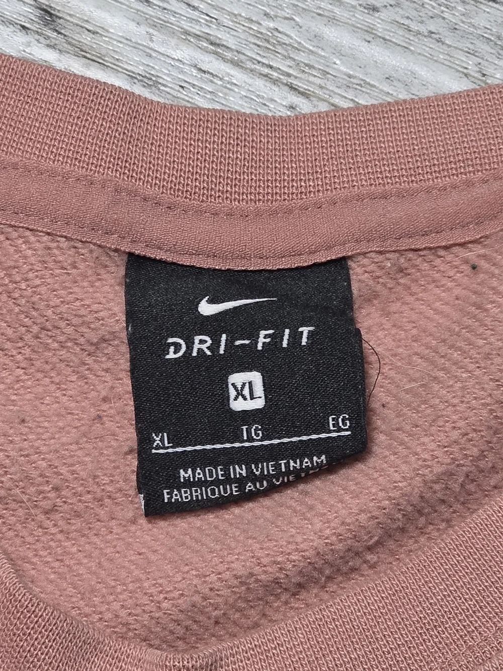 Nike Women's Dri-FIT 'Get Fit' Cropped Oversized Swoosh Graphic Sweater Sz XL